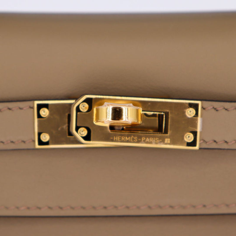 Herm�s Kelly Pochette Beige Marfa Swift Leather Gold Hardware